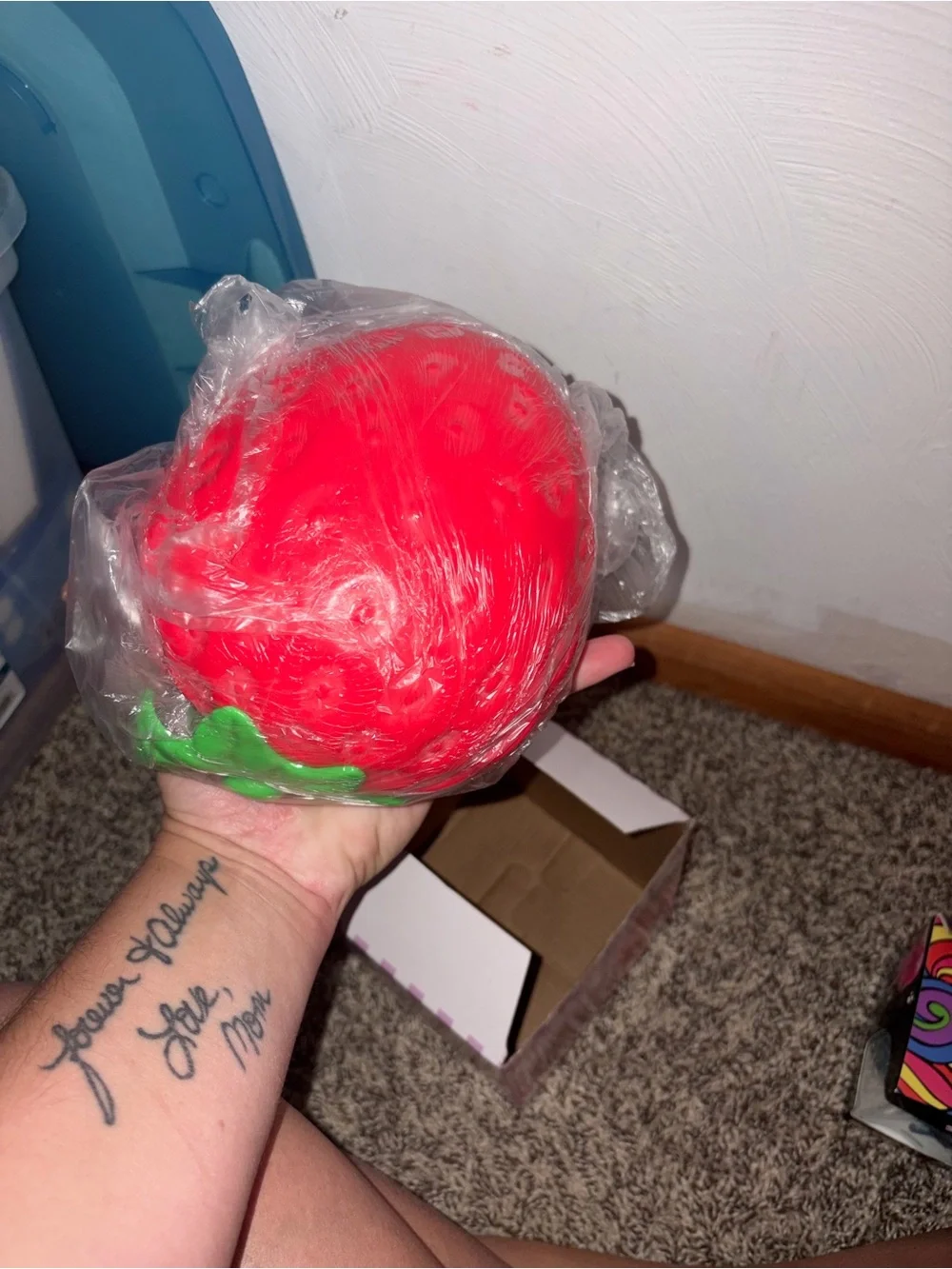 XL Squishy strawberry squishy